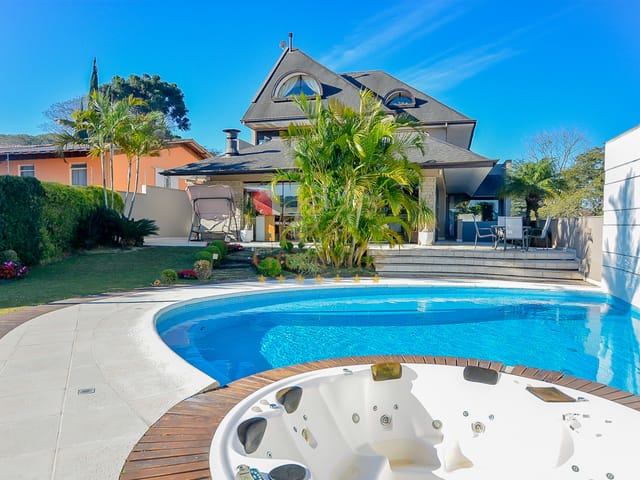 Foto do Casa - Jardim Social, casa de luxo, 6 vagas, piscina, aquecida, jacuzzi, gazebo, aquecimento solar, amplo quintal, Curitiba, PR | Imobiliária GreenVille
