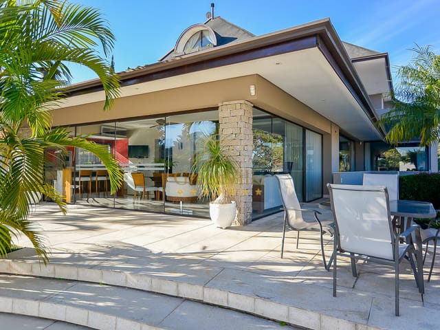 Foto do Casa - Jardim Social, casa de luxo, 6 vagas, piscina, aquecida, jacuzzi, gazebo, aquecimento solar, amplo quintal, Curitiba, PR | Imobiliária GreenVille