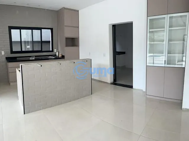 Casa com 300m² 3 quartos e 4 banheiros, à venda, no bairro Condomínio Residencial Euroville II em Bragança Paulista