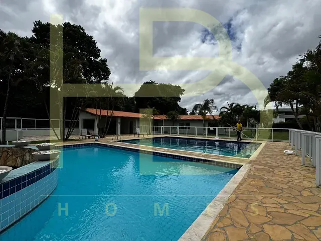 Casa 4 quartos e 6 banheiros, para alugar, no bairro Cajuru do Sul em Sorocaba
