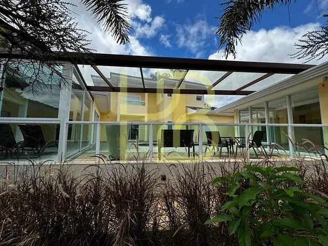 Casa 4 quartos e 6 banheiros, para alugar, no bairro Cajuru do Sul em Sorocaba