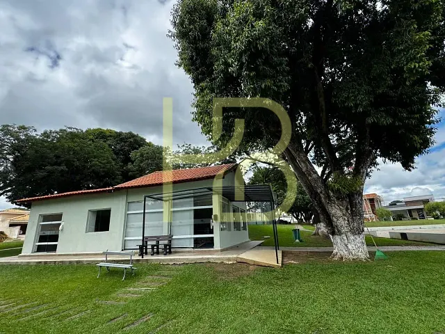 Casa 4 quartos e 6 banheiros, para alugar, no bairro Cajuru do Sul em Sorocaba