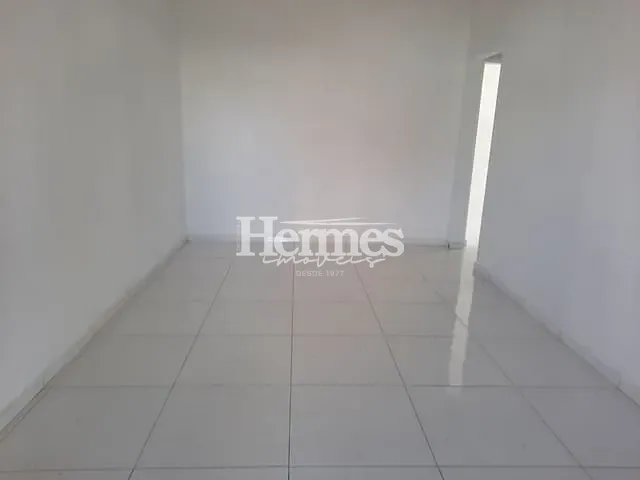 Casa com 150m² 2 quartos e 1 banheiro, para alugar, no bairro Vila Bressani em Paulínia