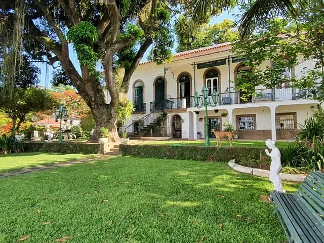 Casa com 4000m² 7 quartos e 10 banheiros, à venda, no bairro Santa Teresa em Rio de Janeiro