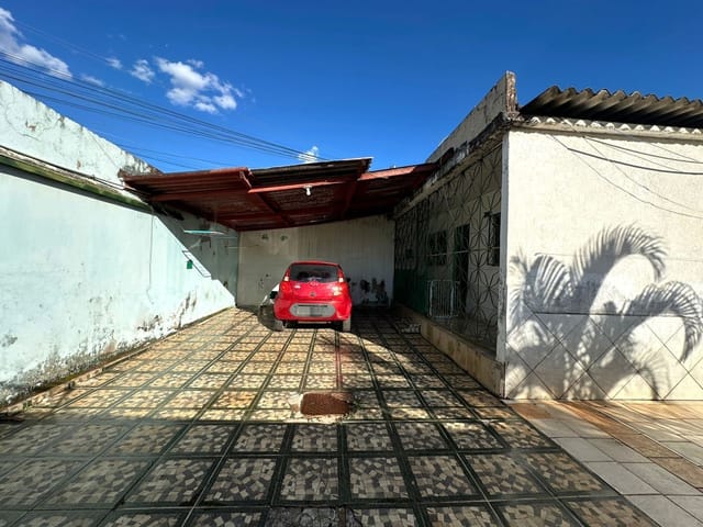 Casa 5 quartos e 2 banheiros, à venda, no bairro Taguatinga Sul (Taguatinga) em Brasília