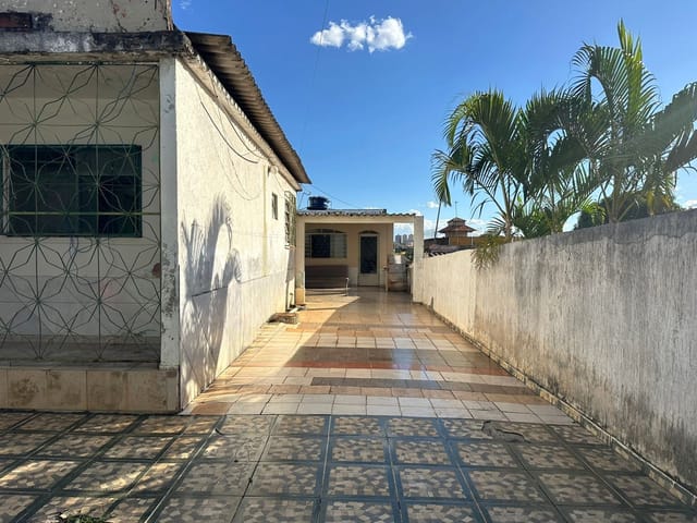 Casa 5 quartos e 2 banheiros, à venda, no bairro Taguatinga Sul (Taguatinga) em Brasília