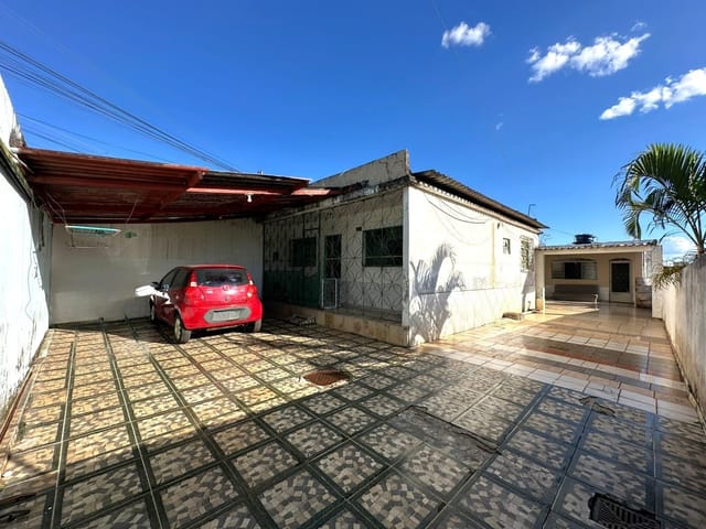 Casa 5 quartos e 2 banheiros, à venda, no bairro Taguatinga Sul (Taguatinga) em Brasília