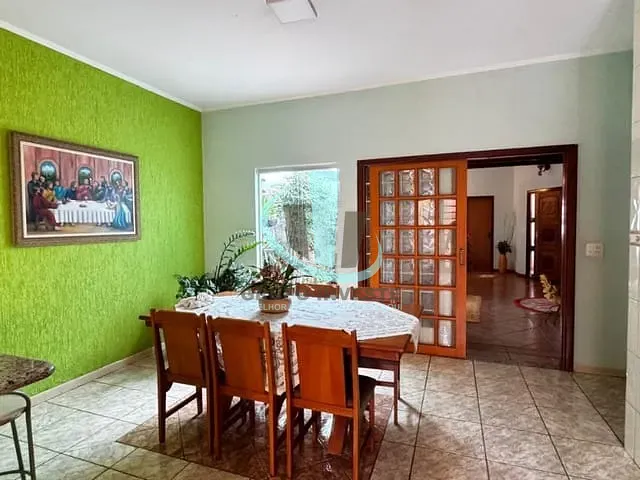 Casa com 389m² 3 quartos e 5 banheiros, à venda, no bairro CENTRO em ARARAQUARA