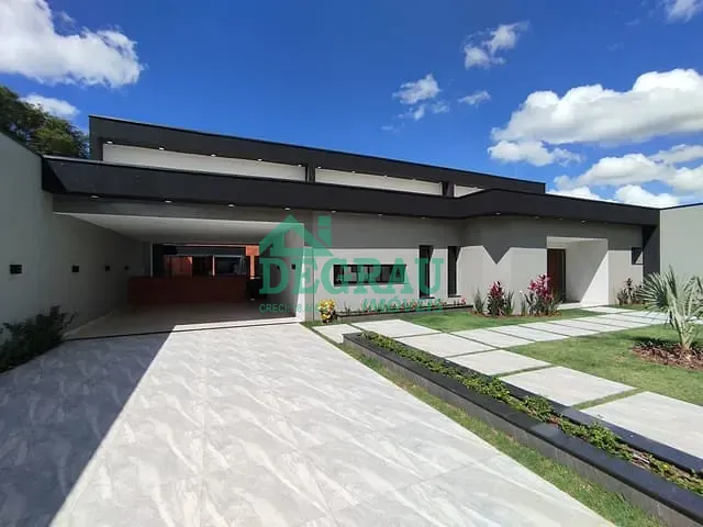 Casa 3 quartos e 4 banheiros, à venda, no bairro Bairro de Cima em Itapeva