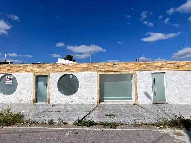 Casa 3 quartos e 2 banheiros, à venda, no bairro Abel Barbosa em Paulo Afonso