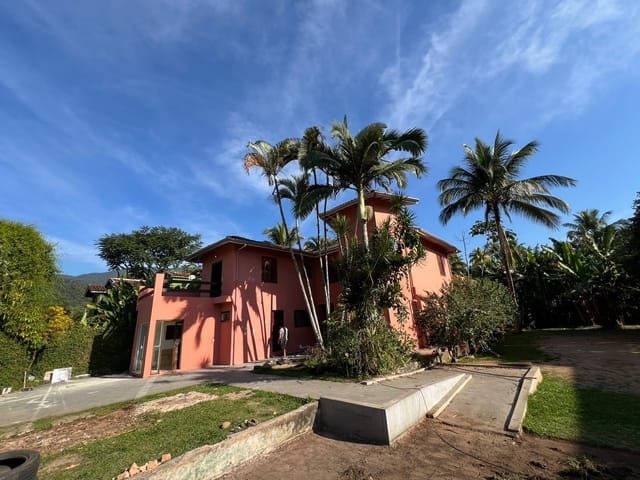 Casa 5 quartos e 5 banheiros, à venda, no bairro Água Branca em Ilhabela