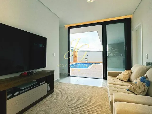 Casa 3 quartos e 5 banheiros, à venda, no bairro Cézar de Souza em Mogi das Cruzes