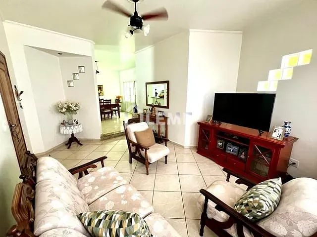 Casa com 432m² 3 quartos e 3 banheiros, à venda, no bairro Jardim Chico Piscina em Mococa