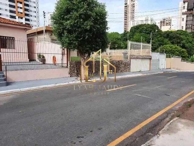 Casa com 360m² 4 quartos e 3 banheiros, para alugar, no bairro CENTRO NORTE em Cuiabá