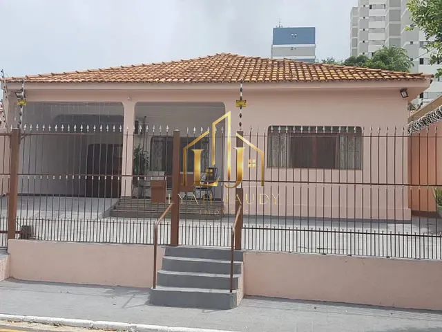 Casa com 360m² 4 quartos e 3 banheiros, para alugar, no bairro CENTRO NORTE em Cuiabá