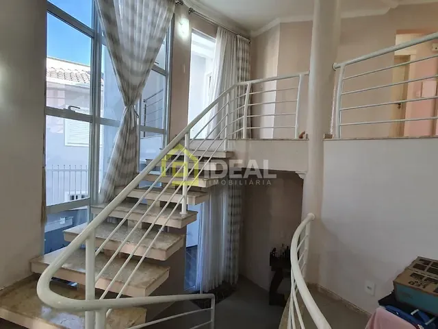 Casa 4 quartos e 3 banheiros, à venda, no bairro Cinquentenário em Concórdia