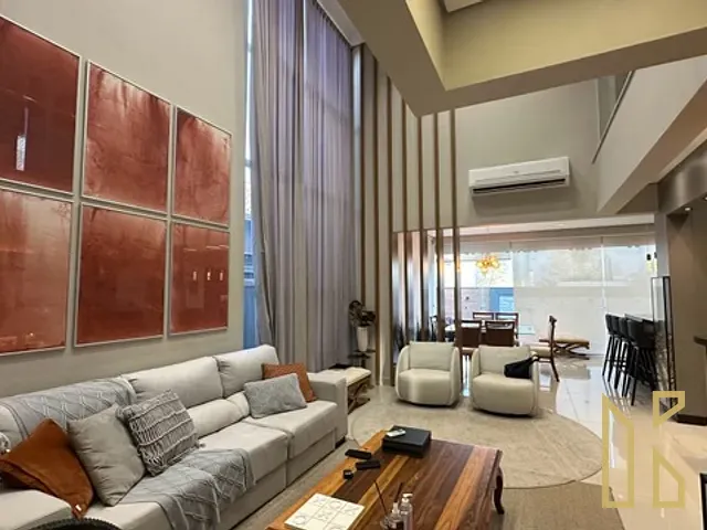 Casa com 317m² 3 quartos e 5 banheiros, à venda, no bairro Esperança em Londrina