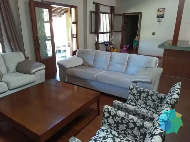 Casa com 2420m² 4 quartos e 2 banheiros, à venda, no bairro Condomínio Piccolo Paese em Salto