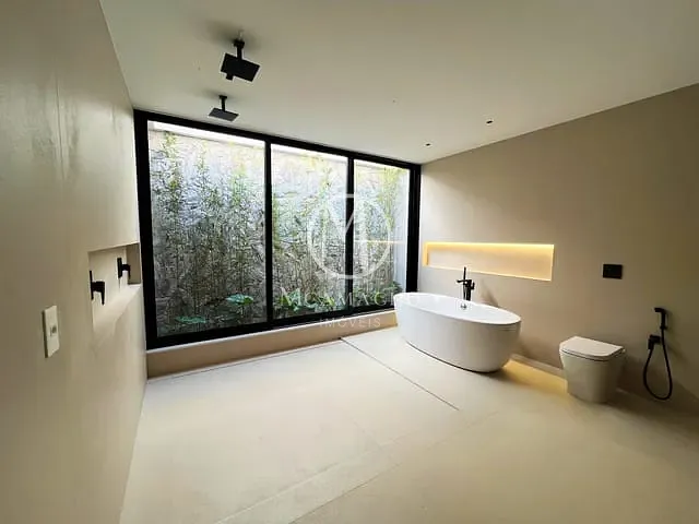 Casa 5 quartos e 7 banheiros, à venda, no bairro Barra da Tijuca em Rio de Janeiro