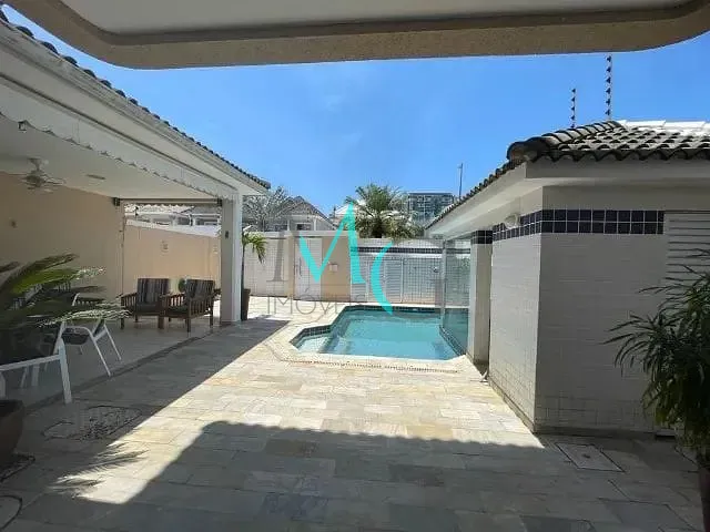 Casa com 260m² 4 quartos e 5 banheiros, à venda, no bairro Recreio dos Bandeirantes em Rio de Janeiro
