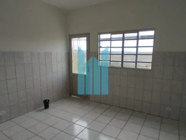 Casa com 200m² 2 quartos e 2 banheiros, à venda, no bairro Estância São José em Poços de Caldas