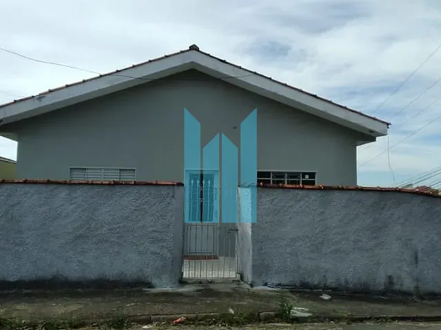 Casa com 200m² 2 quartos e 2 banheiros, à venda, no bairro Estância São José em Poços de Caldas