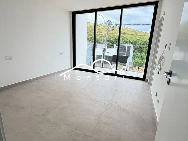 Casa 3 quartos e 5 banheiros, à venda, no bairro Jardim Amália em Volta Redonda