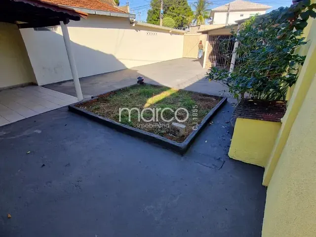 Casa 3 quartos e 1 banheiro, para alugar, no bairro Setor Coimbra em Goiânia