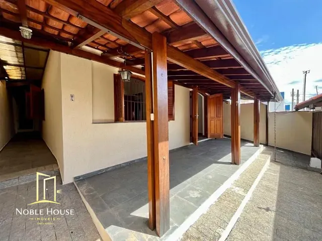 Casa 2 quartos e 1 banheiro, à venda, no bairro Santa Rosa em Vinhedo