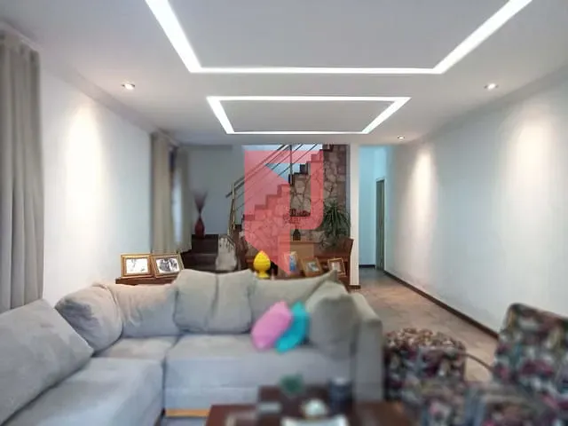 Casa com 360m² 4 quartos e 3 banheiros, à venda, no bairro Itapoã em Belo Horizonte