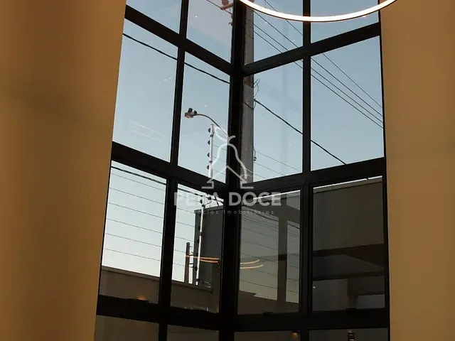 Casa 3 quartos e 5 banheiros, à venda, no bairro Jardim do Lago em Uberaba