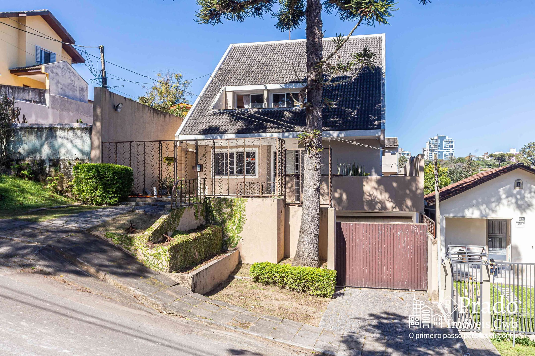 Casa à venda com 4 quartos, 567m² - Foto 1