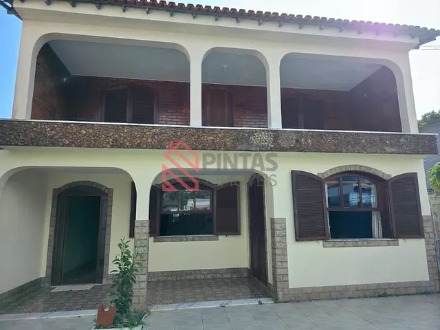 Casa com 675m², para alugar, no bairro Centro em Iguaba Grande