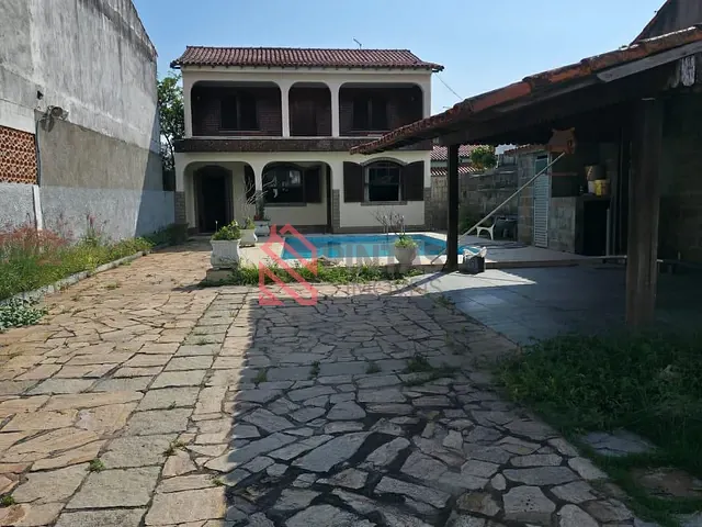 Casa com 675m², para alugar, no bairro Centro em Iguaba Grande
