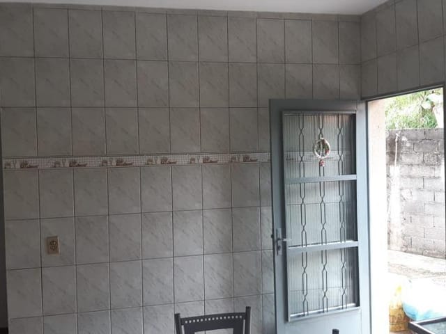 Casa com 142m² 5 quartos e 2 banheiros, à venda, no bairro Industrial Anhangüera em Osasco