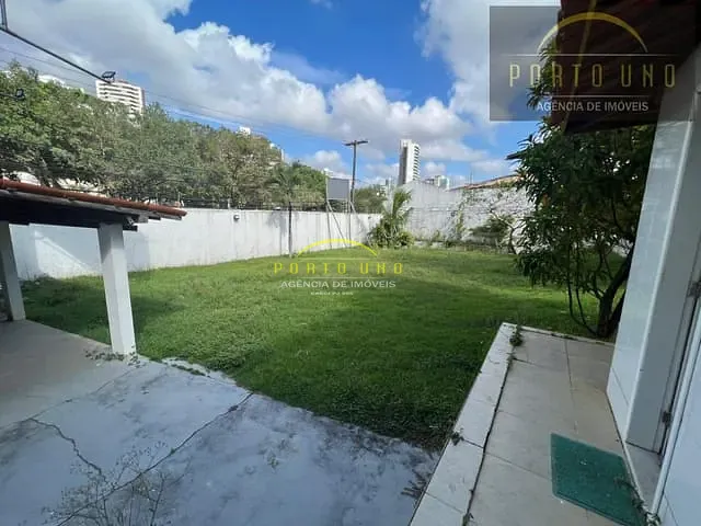 Casa com 864m², para alugar, no bairro Caminho das Árvores em Salvador