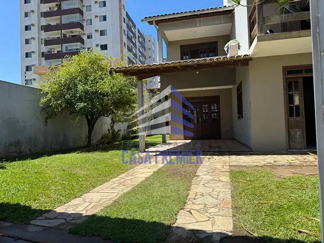Casa 5 quartos e 2 banheiros, à venda, no bairro São Francisco em Ilhéus