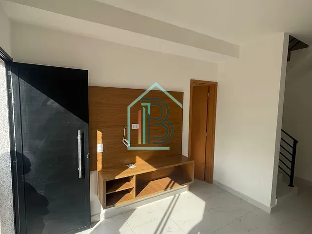 Casa com 80m² 2 quartos e 3 banheiros, para alugar, no bairro Granja Viana II em Cotia