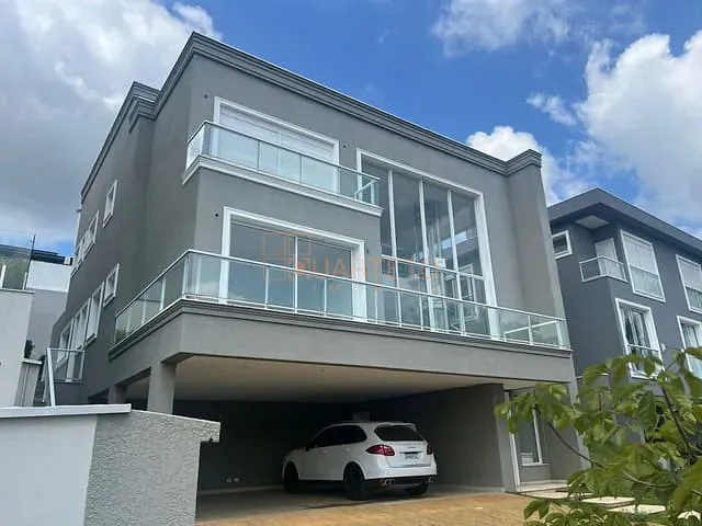 Casa com 470m² 4 quartos e 5 banheiros, à venda, no bairro Alphaville em Santana de Parnaíba