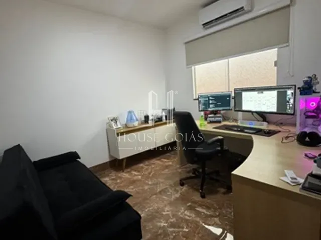 Casa com 492m² 3 quartos e 2 banheiros, à venda, no bairro Setor Santa Rita em Goiânia
