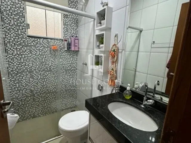 Casa com 492m² 3 quartos e 2 banheiros, à venda, no bairro Setor Santa Rita em Goiânia