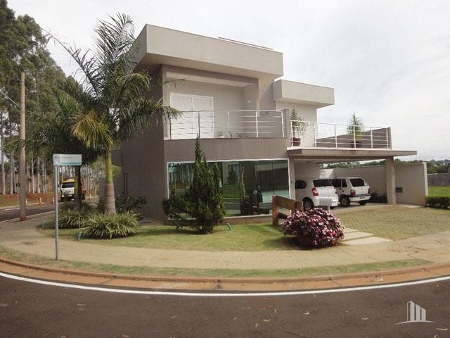 Casa com 407m² 3 quartos e 5 banheiros, à venda, no bairro Residencial Damha em Campo Grande