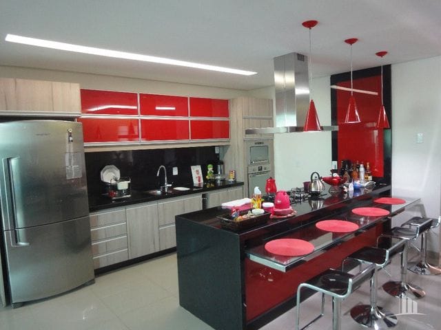 Casa com 407m² 3 quartos e 5 banheiros, à venda, no bairro Residencial Damha em Campo Grande