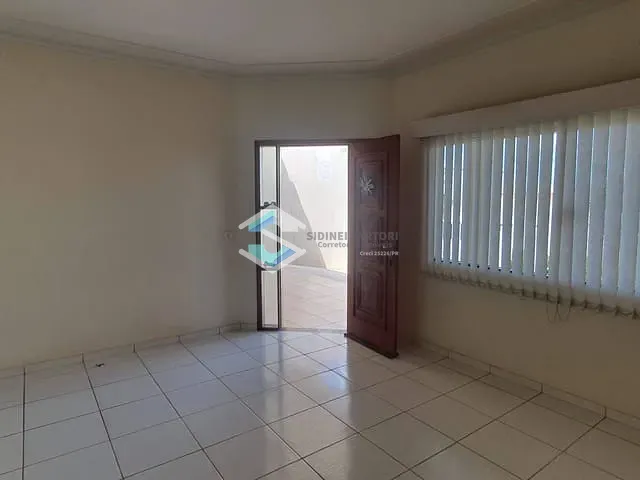 Casa com 314m² 3 quartos e 3 banheiros, à venda, no bairro Parque dos Mirantes em Jacarezinho