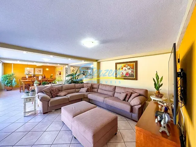 Casa com 807m² 5 quartos e 4 banheiros, à venda, no bairro Vista Alegre em Vinhedo