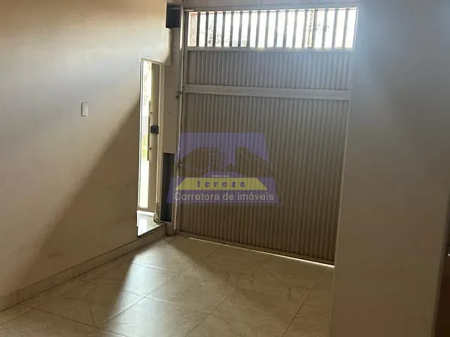 Casa com 305m² 4 quartos e 3 banheiros, à venda, no bairro Penha em Itabira