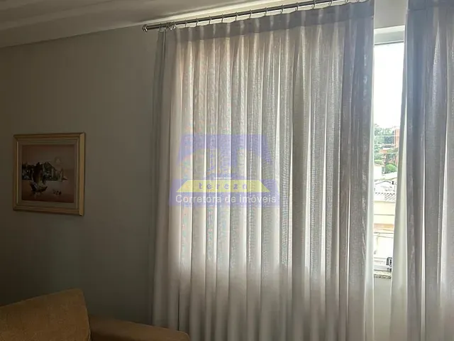 Casa com 305m² 4 quartos e 3 banheiros, à venda, no bairro Penha em Itabira