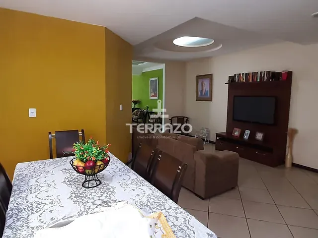 Casa com 420m² 4 quartos e 2 banheiros, à venda, no bairro Sessenta em Volta Redonda
