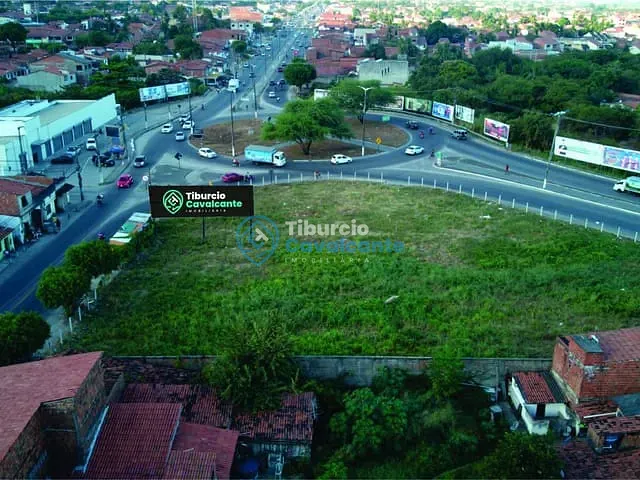 Terreno à venda, no bairro Outra Banda em Maranguape