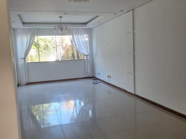 Casa com 180m² 3 quartos e 3 banheiros, à venda, no bairro Recreio em Rio das Ostras